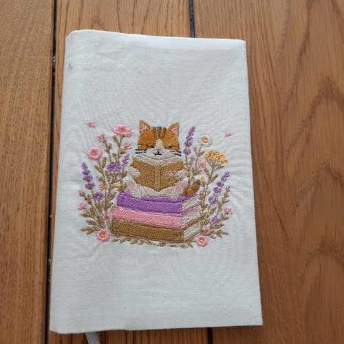 Couverture de livre de poche ajustable - protection de livre brodée