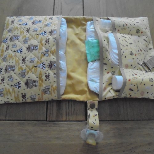 Pochette à langer nomade - range couche