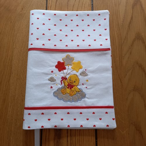 Protège carnet de santé brodé
