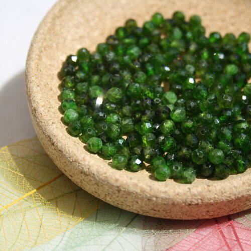 Perles de diopside facettes 3 mm