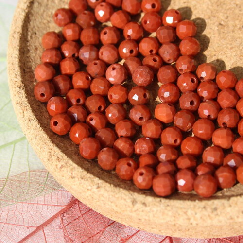 Perles en jaspe rouge facettes 4 mm