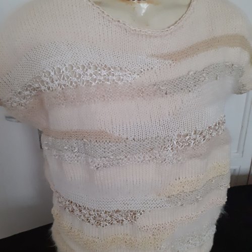 Petit pull manches courtes ecru
