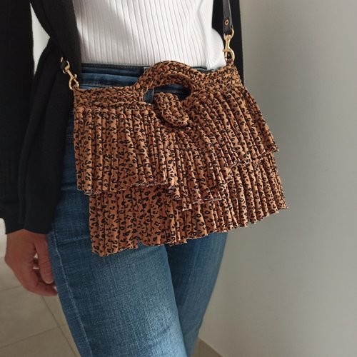 Sac léopard fait main au crochet