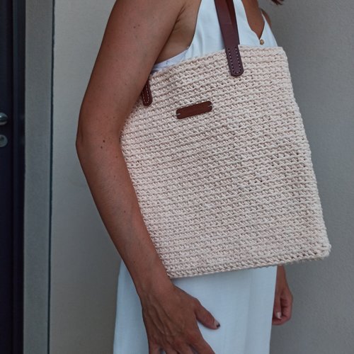 Sac beige fait main au crochet