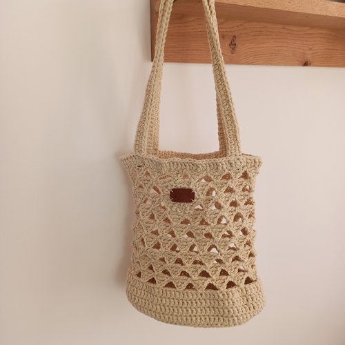 Sac beige fait main au crochet