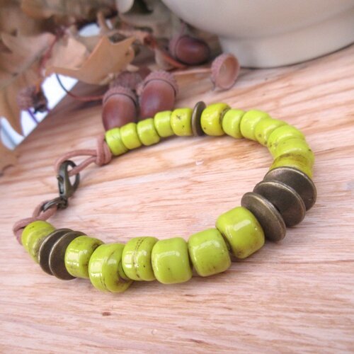 Vendu ....parcelles de mémoire : le bracelet unisexe ethnique avec perles en verre jaune citron d'afrique ....