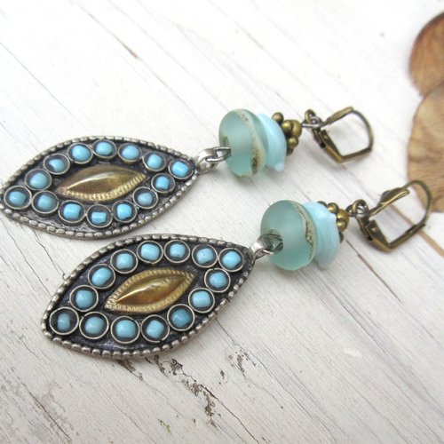 Vendu ...des rires d'or : des boucles d'oreille rustiques, citadines avec breloques du maroc perles de turquoise  !!!