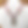 Vendu-le passage du temps : un collier intemporel unisexe avec merveilleux cabochon de jaspe chohua
