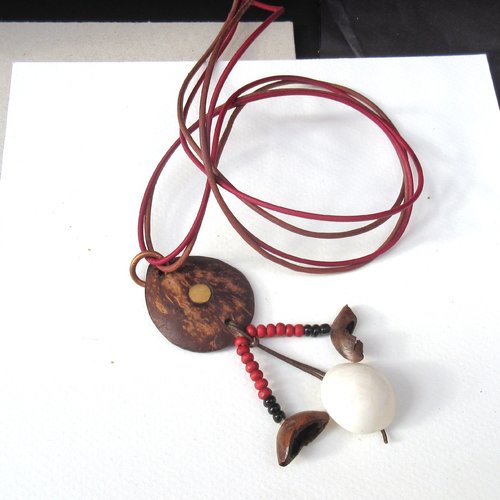 Lumières d'afrique !!!!!: le collier primitif avec ancien coquillage et graine du mali ...