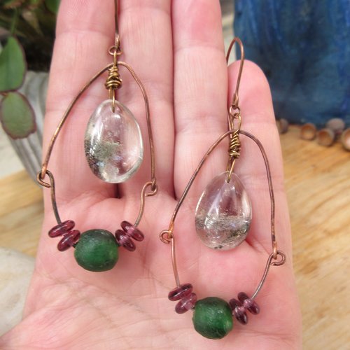 Vendu ....les passeurs de rêves: des boucles d'oreille créoles, shabby chics, urbaines  avec quartz lodolite