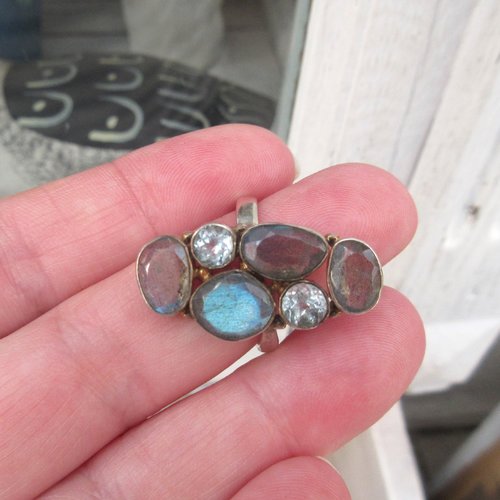 Vendu - du côté vintage : une bague ajustable multi-pierres en argent massif 925 avec labradorite et aigue marine  !!!!