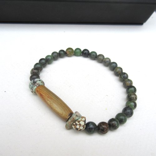 Réflexion intime pour ce bracelet unisexe minimaliste avec serpentine, turquoise...