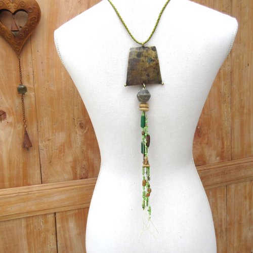 Souffles intérieurs : un collier grigri de légendes, unisexe, avec perles africaines - amulette de collections