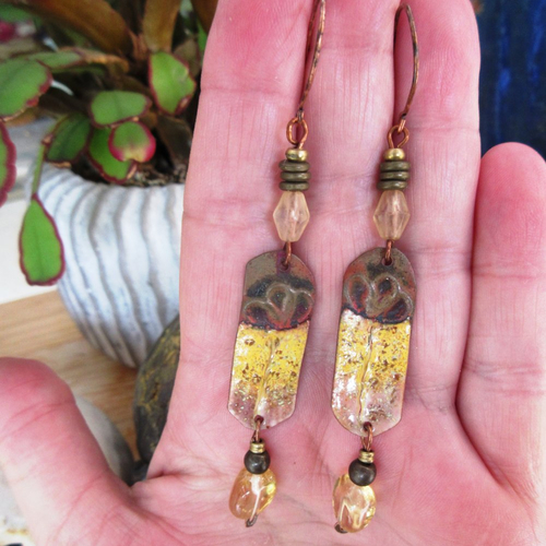 Troubadours d eté :  des boucles d'oreille tribales chics avec ces perles de citrine