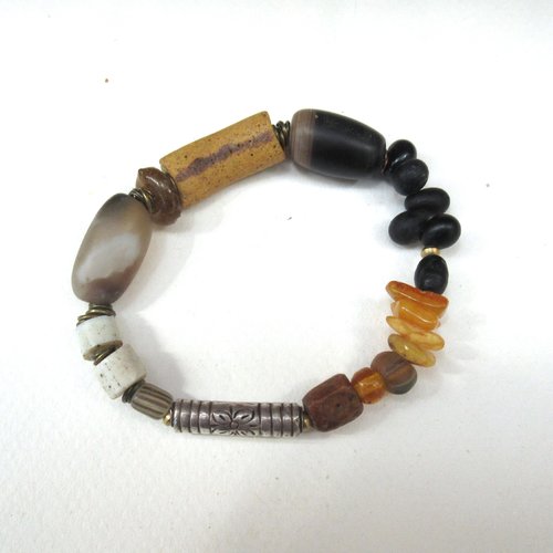 Fenêtre ouverte sur un ailleurs.. : un bracelet ethnique, tribal et unisexe avec superbes perles quartz ancien ......