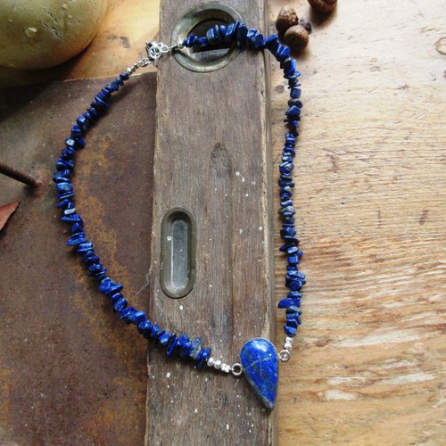 Les couleurs océanes ....: un collier unisexe, ethnique et tribal avec perles lapis lazuli ....