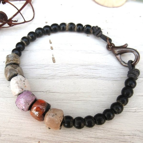 Poésie fleurie : un bracelet boho chic rustique avec perles en céramique artisanale raku ...