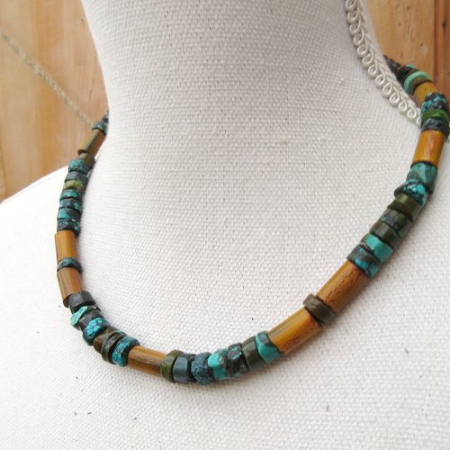 Accents nostalgiques: un collier tribal boho unisexe,perles heishi turquoise véritable