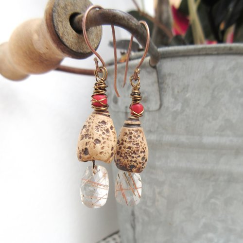 Dernières rebelles : boucles d'oreille précieuses, nomades, petits talismans avec quartz rutile or facetté...