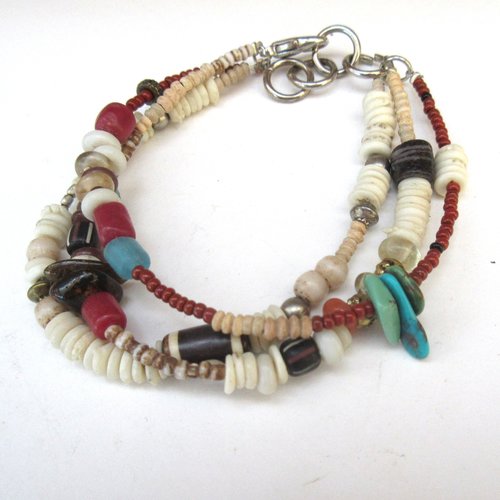 Emotions : un magnifique bracelet 3 rangs, homme ou dame, avec perles en terre cuite, turquoise, ambre vert, anciennes perles africaines ...