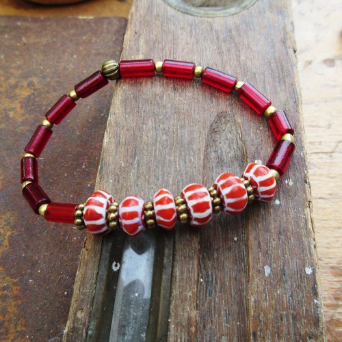 Un bracelet ethnique unisexe aux couleurs ravissantes pour égayer ce printemps, tubes verre du mali : "lumière native "