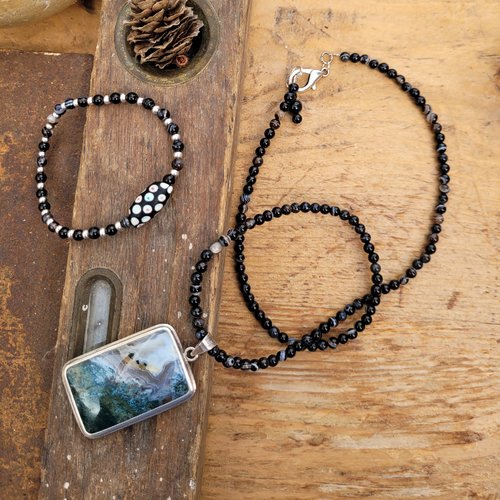 Une parure romantique bracelet et collier avec cabochon jaspe d'océan et perles agate  : "eveil des brumes" ...