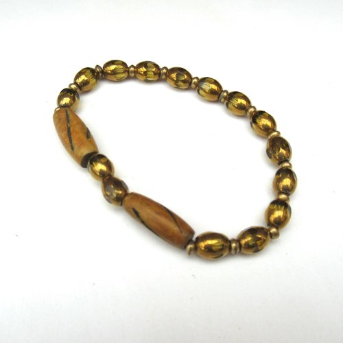 Un petit prix pour ce bracelet chic unisexe avec perles en corne et perles verre cathédrale  ....
