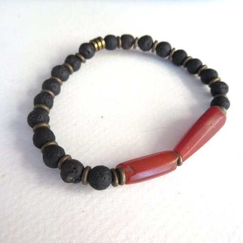 Baluchon du rire  ... : un bracelet de protection - grigris ,  avec perles en lave et anciennes perles en cornaline !!!!!!