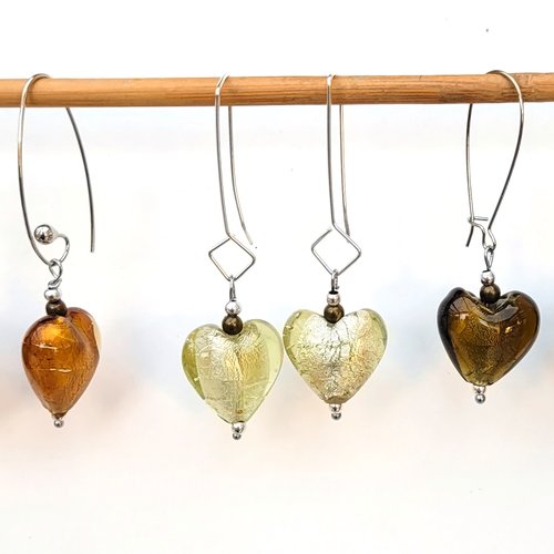 Des boucles d'oreille romantiques à souhaits avec perles en verre feuille argent  .....: "coeurs à prendre"