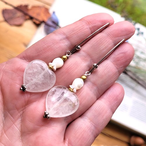 Des boucles d'oreille romantiques à souhaits avec perles - coeurs en quartz  ..... : "l'attrait du merveilleux !!!!"