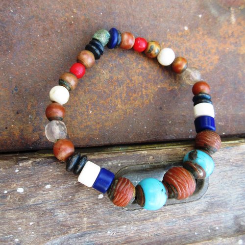Un bracelet tribal boho chic avec perles anciennes en verre du mali, pour dames ou messieurs !!!!! : "le moment présent'