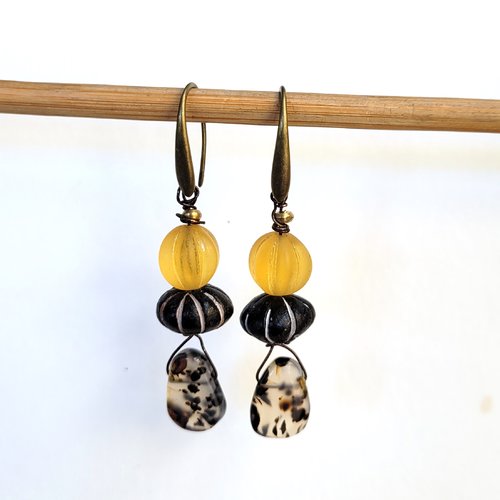 Merveilleuses boucles d'oreille zen avec cabochons de montana agate !!!! : "poudroiement d'une lumière d'or "