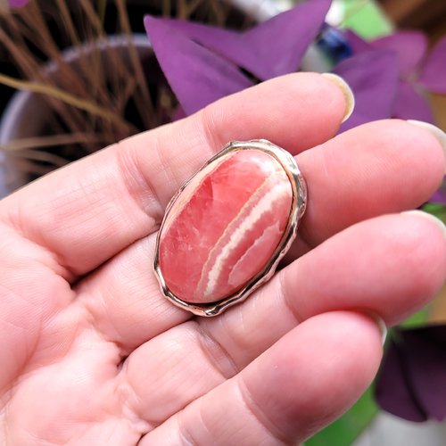 Vendu- une bague rare vintage "hohl paris" ,  ajustable en argent 925 , avec superbe cabochon rhodochrosite ...