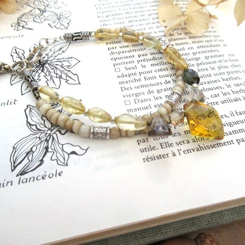 Un bracelet romantique, poétique 2 rangs avec citrine, quartz fumé; perles argent bali ....: "espace de liberté"