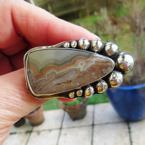 Bague vintage en argent massif 925 : un magnifique cabochon d'agate agua nueva .... .