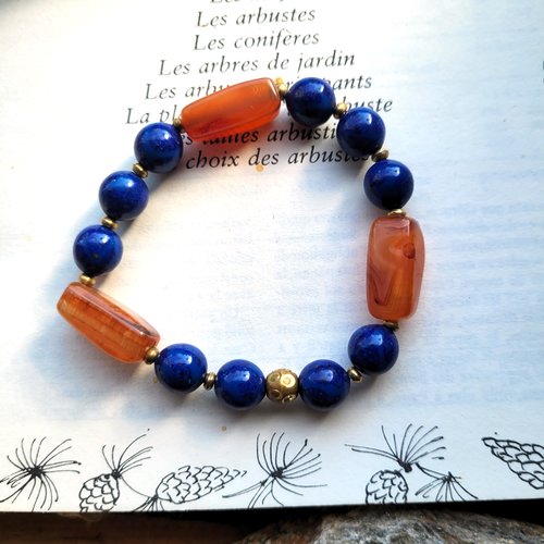Un bracelet "nature" talisman, unisexe avec lapis lazuli et perles cornaline ancienne ..: "vibrations intemporelles"