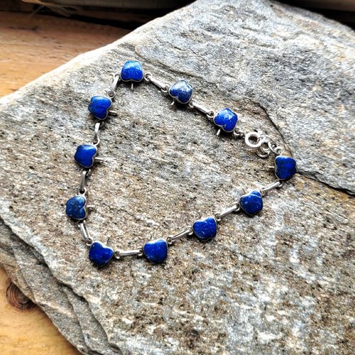 Un bracelet romantique pour nous les filles, pomme lapis lazuli et argent 925  : "capteurs de sagesse" ....