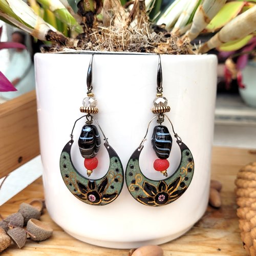 Des boucles d'oreille boho chics avec émail artisanal et perles verre murano, cristal  !!!!!! : "la grâce des matins"