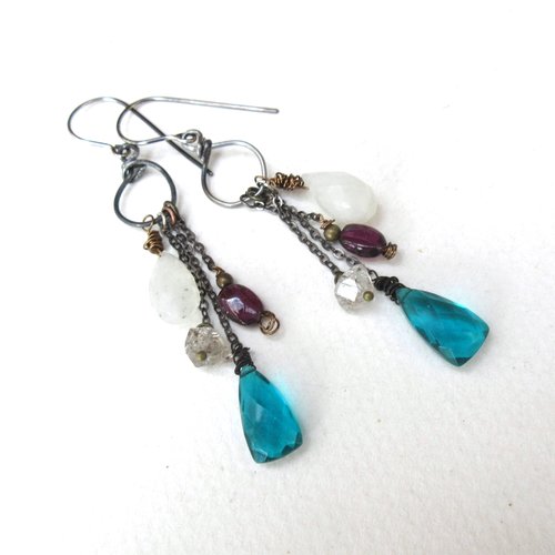 Des boucles d'oreille romantiques, tribes, grungy avec briolettes  perles fines ....: "un envol sauvage"