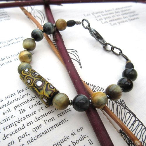 Un bracelet shabby chic unisexe avec pietersite et splendide perle tube millefiori african trade bead : "expression d'une passion"..