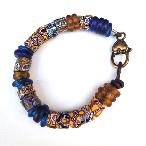 Des vibrations antiques pour ce bracelet tribal ethnique et unisexe avec perles anciennes millefiori de venise: "sursauts de vision" !!!