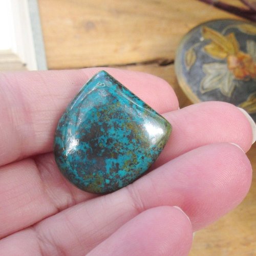 Magnifique cabochon forme libre de designer pour la confection de bijoux : azurite 23 x 21 mm