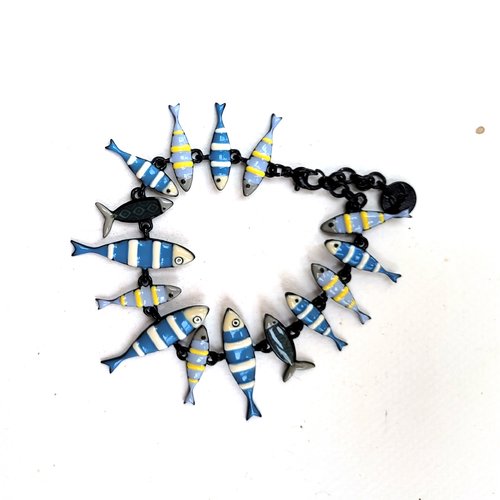 Un bracelet vintage lol avec breloques poissons en émail, pour la st valentin  ... : "sardines de mars"