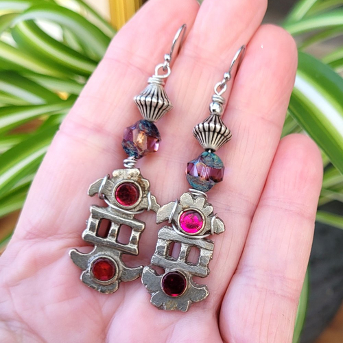 Boucles d'oreille boho tribales avec anciens pendentifs en métal alpaca d' afghanistan !!!! : "parfums d'autre part"