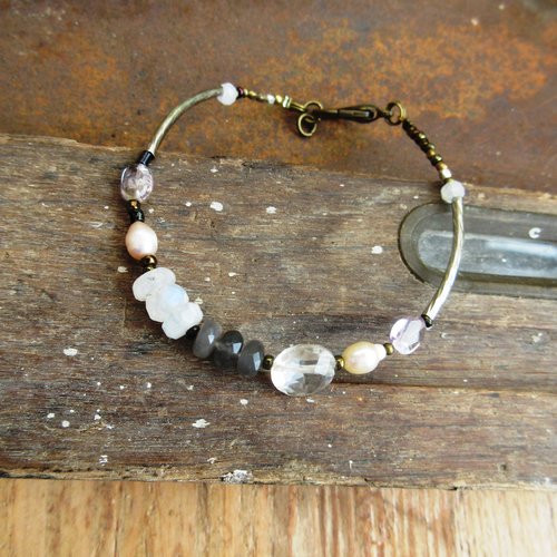 Un bracelet minimaliste, chic et citadin, unisexe avec perles en pierres fines : "lumières naturelles !!!!! "