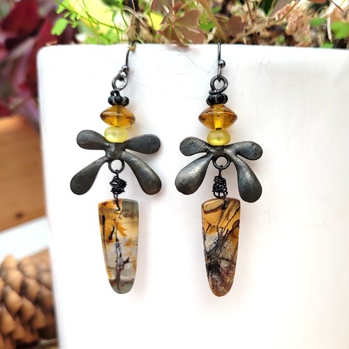 Boucles d'oreille urbaines, grungy avec de superbes cabochons en jaspe picasso : "humeur vagabonde"