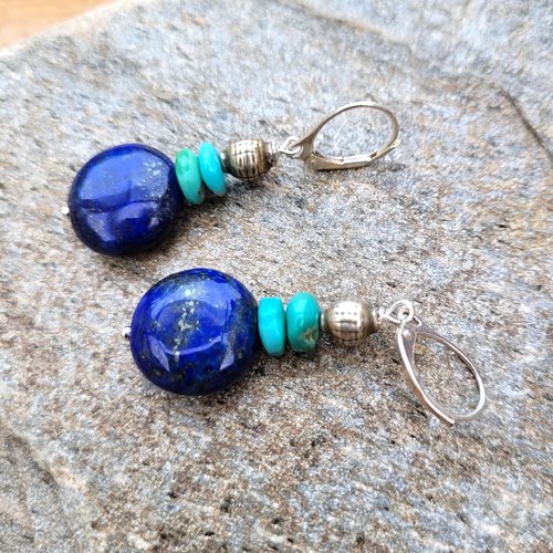 Des boucles d'oreille aériennes, minimalistes, classes avec pierres précieuses !!!: "promesse silencieuse"