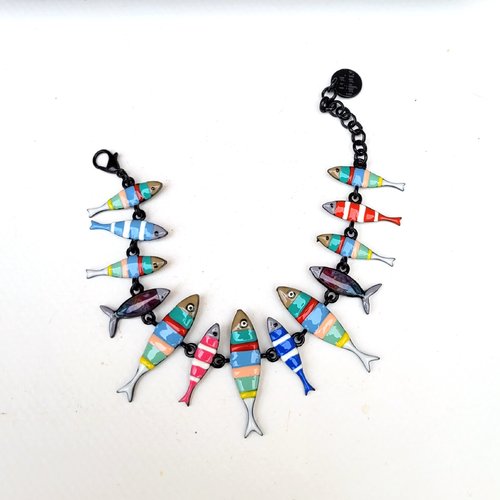 Un bracelet vintage lol avec breloques poissons en émail , cadeau amitiés  ... : "sardines de mai"