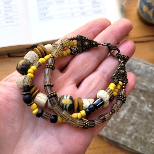 Fixer l'imaginaire:  superbe bracelet 3 rangs de style ethnique et tribal