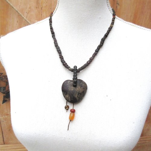 Un collier tribal unisexe de toute beauté en perles "djenné" et cornaline du néolithique : "son de l'afrique... "